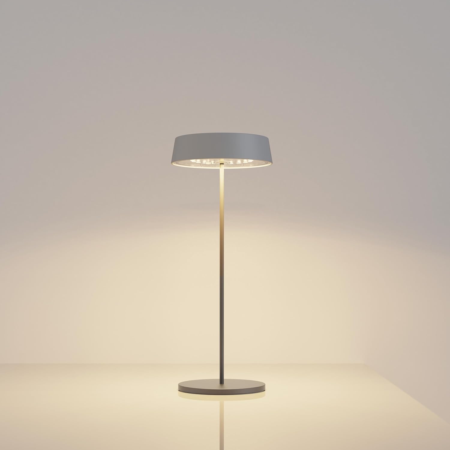 Palmina 901, Lámpara de Mesa LED Regulable, Lámpara de Mesa LED Inalámbrica de 4400 mAh, Protección IP54, Lámpara para Interior/Exterior, Adecuada para Cenar, Leer, Dormitorio, Jardín y Mucho Más