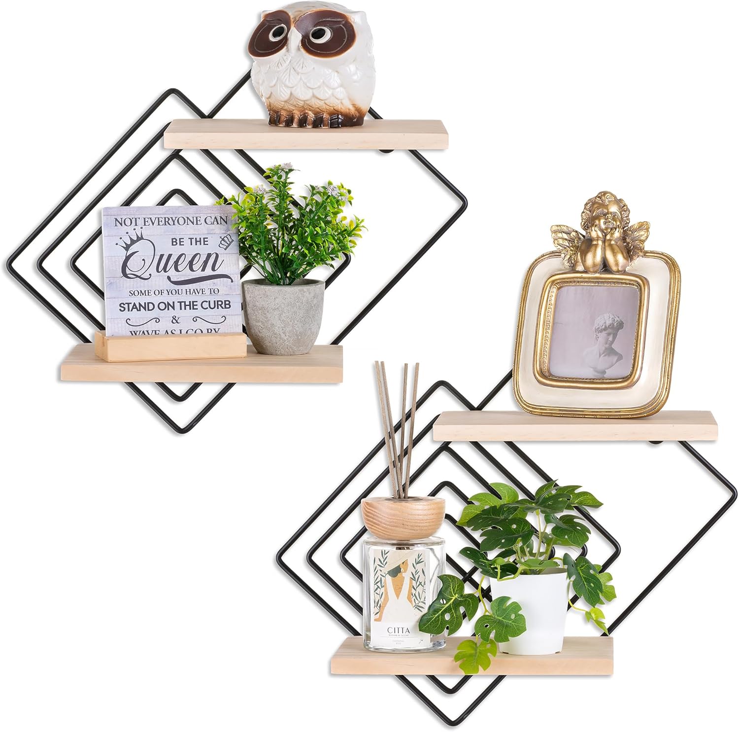 Estante de pared moderno fabricado en hierro macizo con un diseño geométrico minimalista. Ideal para decoración de interiores y almacenamiento. Incluye 2 piezas en color negro. Perfecto para mayoristas en el sector del mobiliario y decoración.