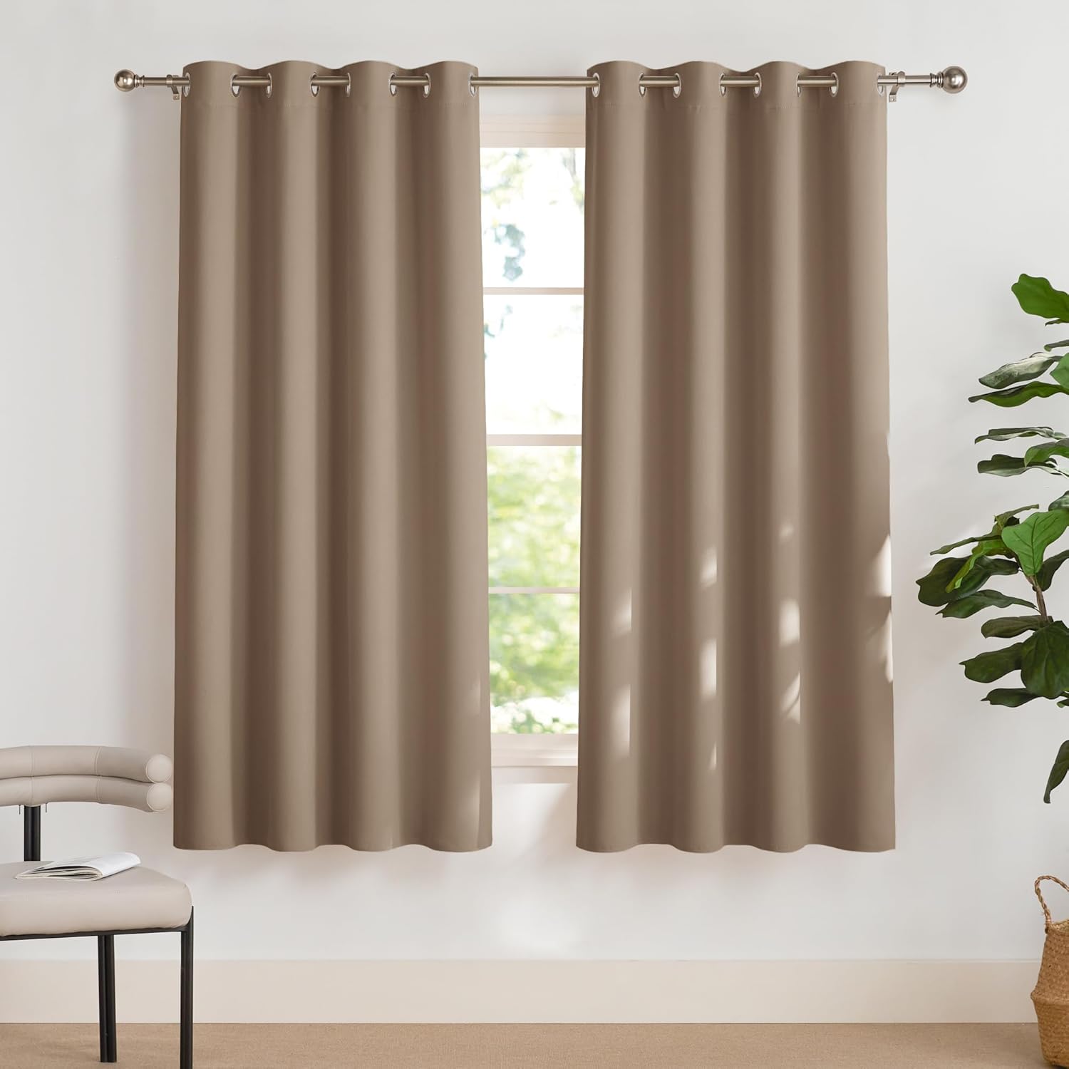PONY DANCE Cortinas térmicas aislantes con ojales, cortinas para salón, juego de 2, altura 175 x ancho 140 cm, cortinas térmicas que protegen del frío, cortina opaca, capuchino