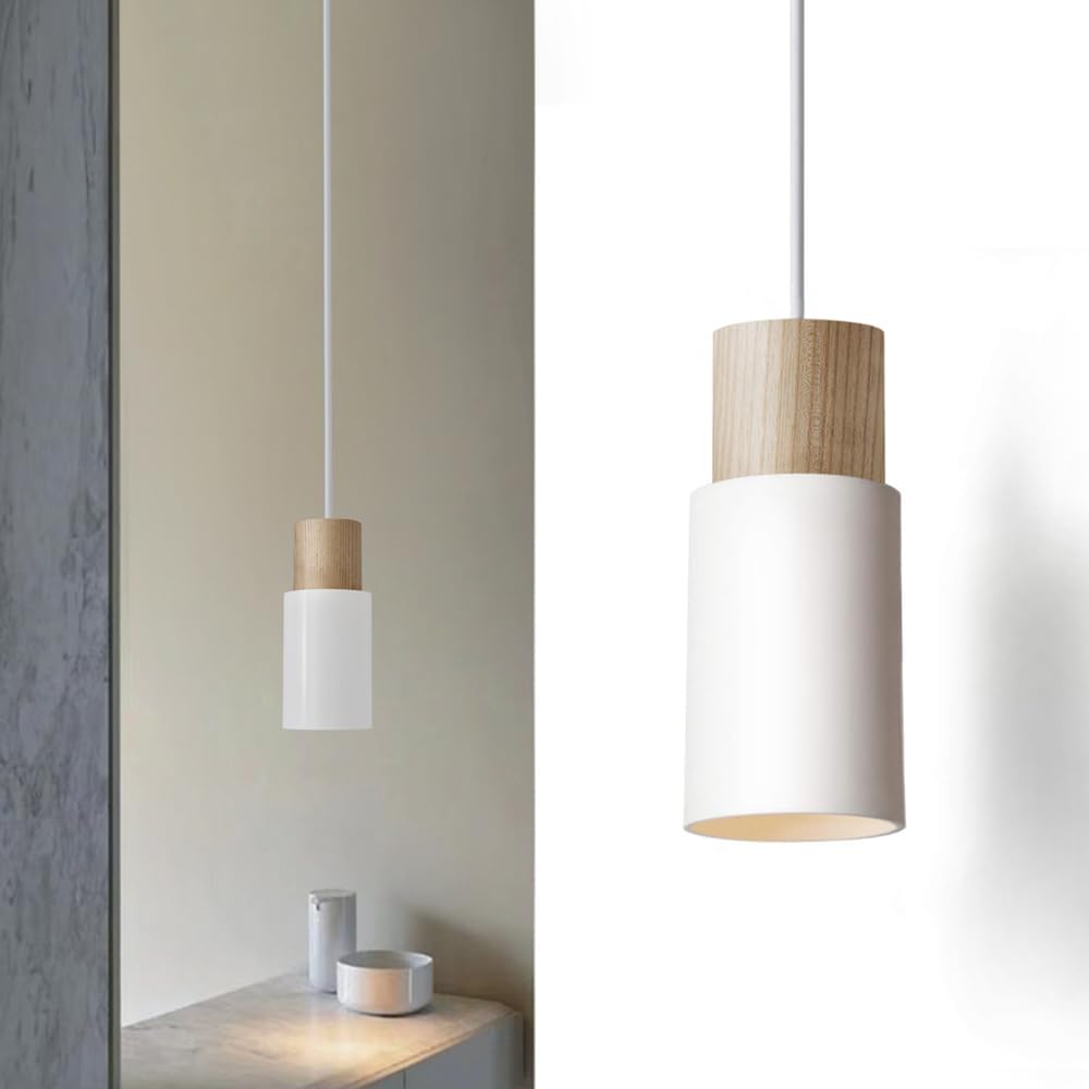 Lámpara colgante de diseño retro industrial, con pantalla de aluminio de 3-4 mm de grosor y columna de madera con barniz antiguo. Compatible con bombillas E27, adjustable en longitud. Fácil de limpiar