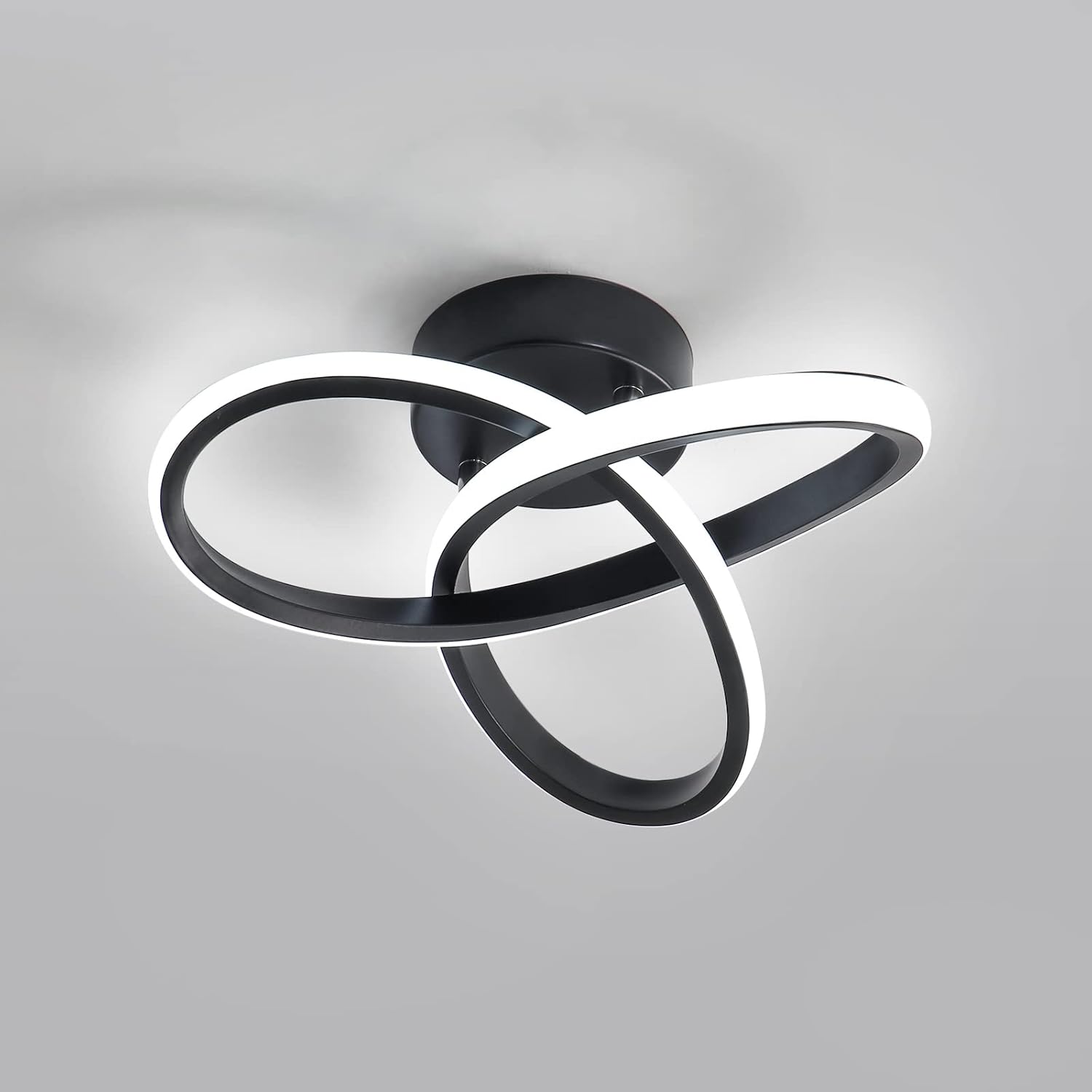 Tamaño de la lámpara de techo LED: 25 x 25 x 10 cm, área de irradiación de 5-10 m², 20W, 2200 lúmenes y voltaje de 220V. Su diseño en forma de flor se integra perfectamente en cualquier espacio, aport
