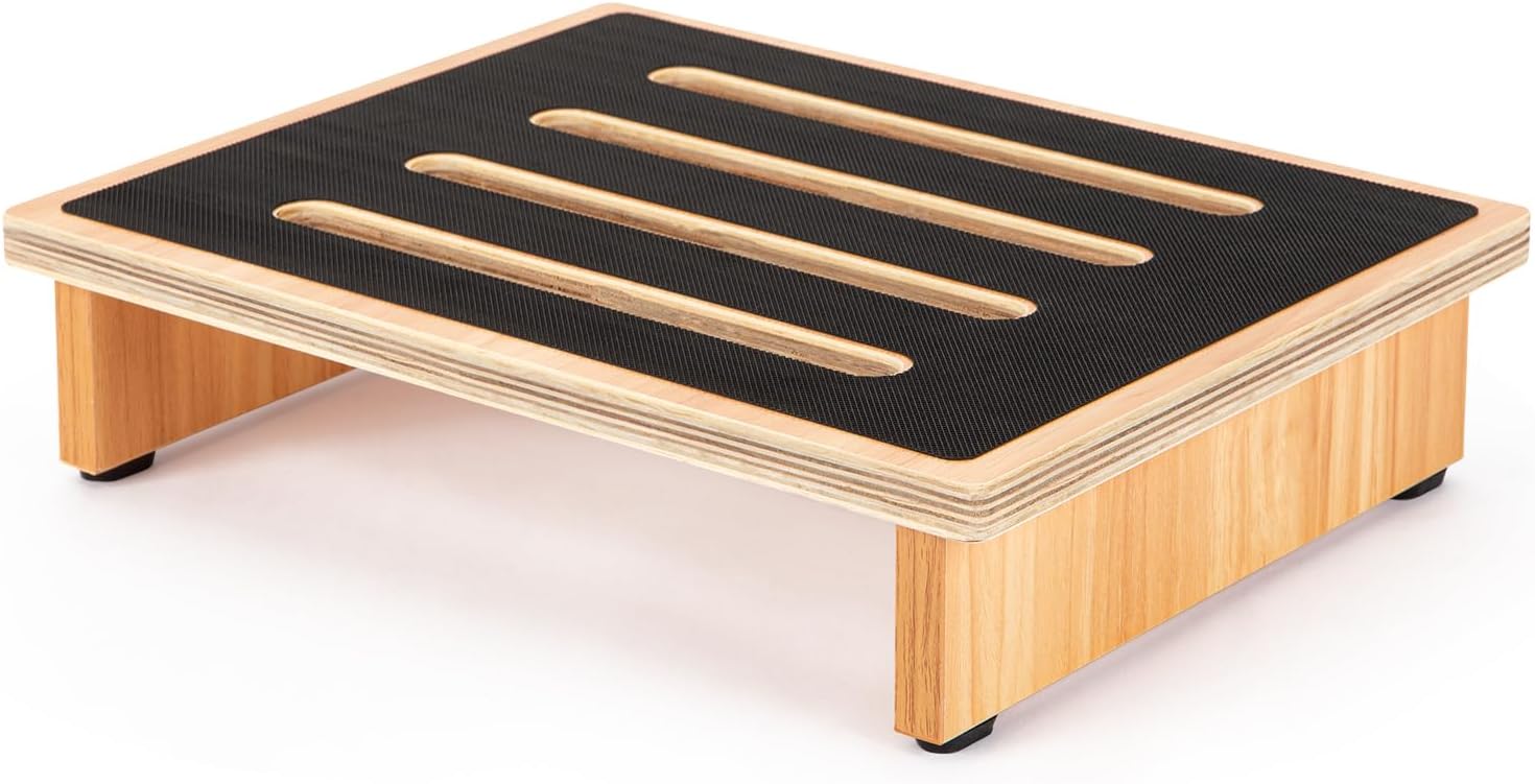 StrongTek Taburete de un paso para adultos con superficie antideslizante de goma, elevador portátil de madera individual, baño o mesita de noche, soporte para niños y personas mayores (natural)