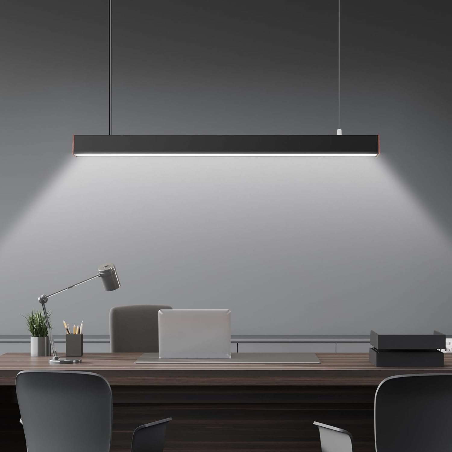 Lámpara colgante LED Zewanny. Material: aluminio, color negro, 36W, 4000K, CRI >90. Dimensiones: 900 x 37 x 58 mm. Altura ajustable hasta 150 cm. Luz uniforme y libre de deslumbramiento, ideal para co