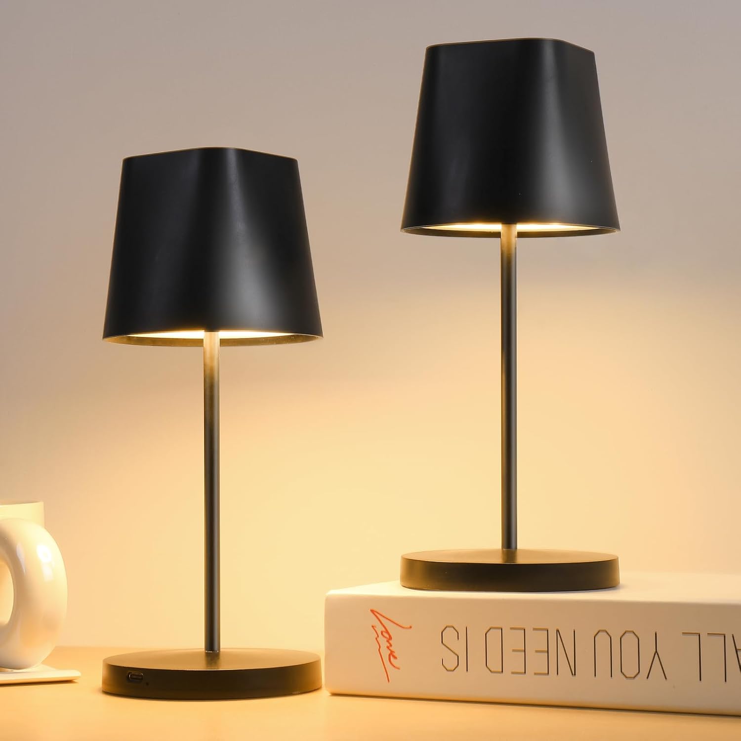 Quntis Lámpara de Mesa LED Inalámbrica, Lámpara de Mesa con Batería Regulable Táctil Recargable por USB, 3000K-5000K Temperatura de 3 Colores, Lámpara de Mesa Exterior Impermeable IP44 para Mesa de Co