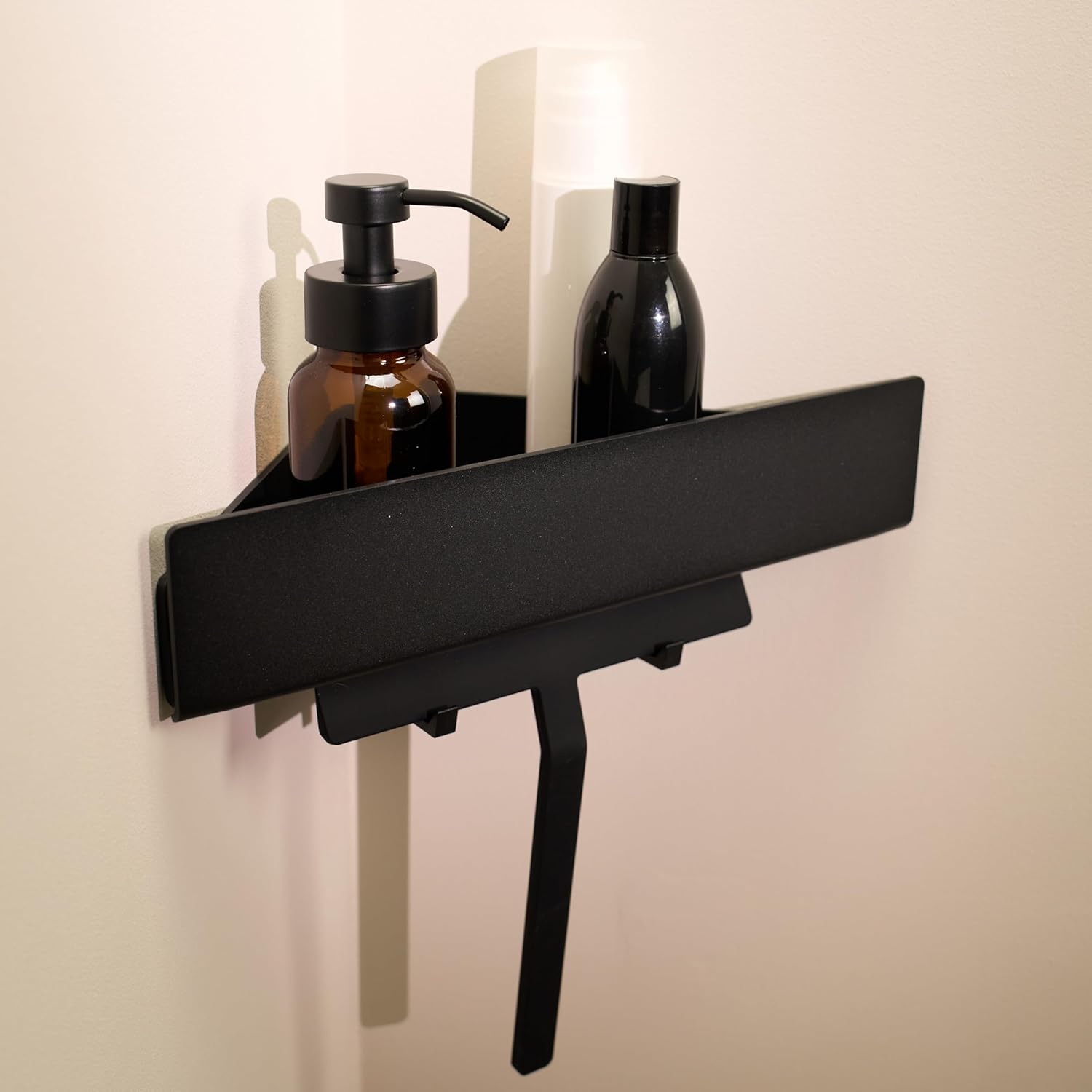 Estante de ducha Designfabrik Hamburg sin taladrar | Estante de esquina para baño | Estante de ducha sin taladrar | Estante adhesivo para baño | Cesta de ducha autoadhesiva | Accesorios de baño | Estante de ducha de esquina negro