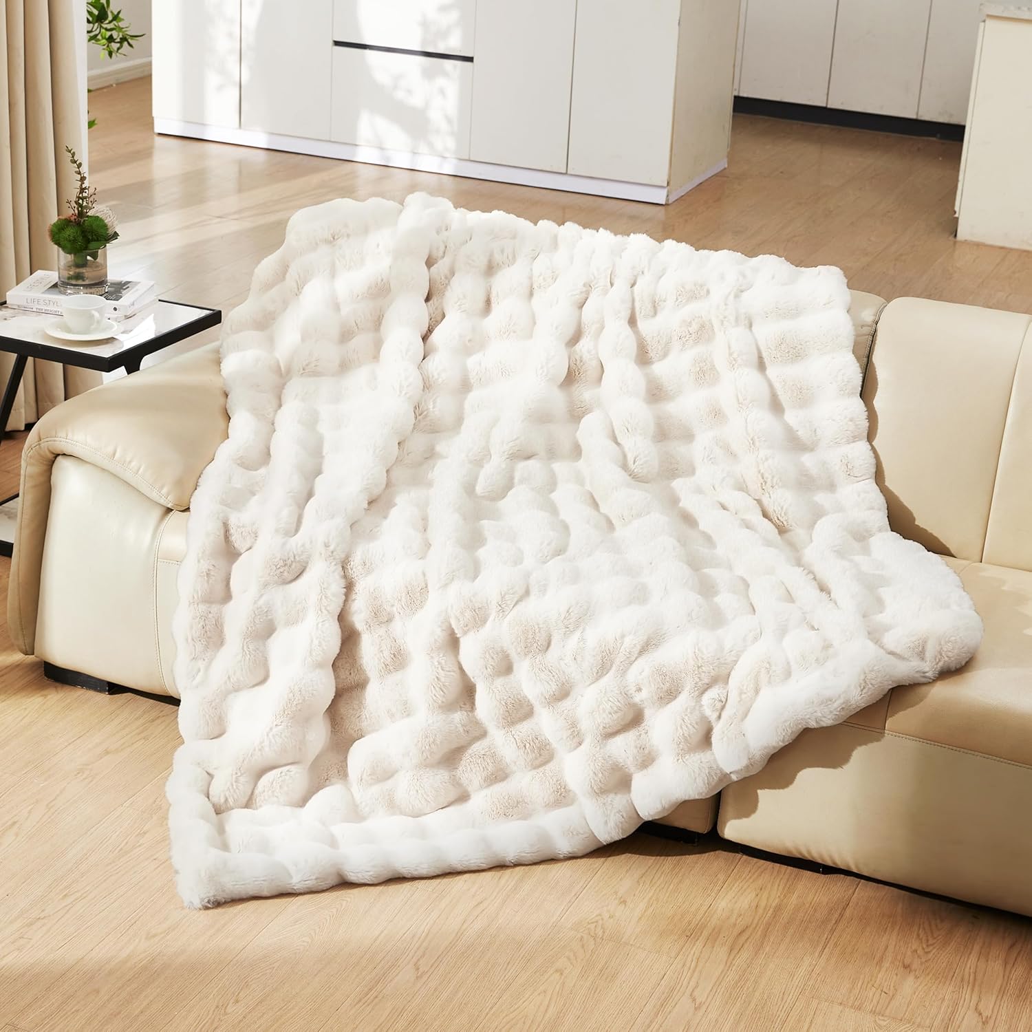YBIKE Manta de Piel Sintética con Diseño de Conejo Manta de Tela de Burbujas, Manta de Sherpa de Piel Suave y Esponjosa de Lujo para Cama, Sofá, Sofá (Blanco, 150x130cm)