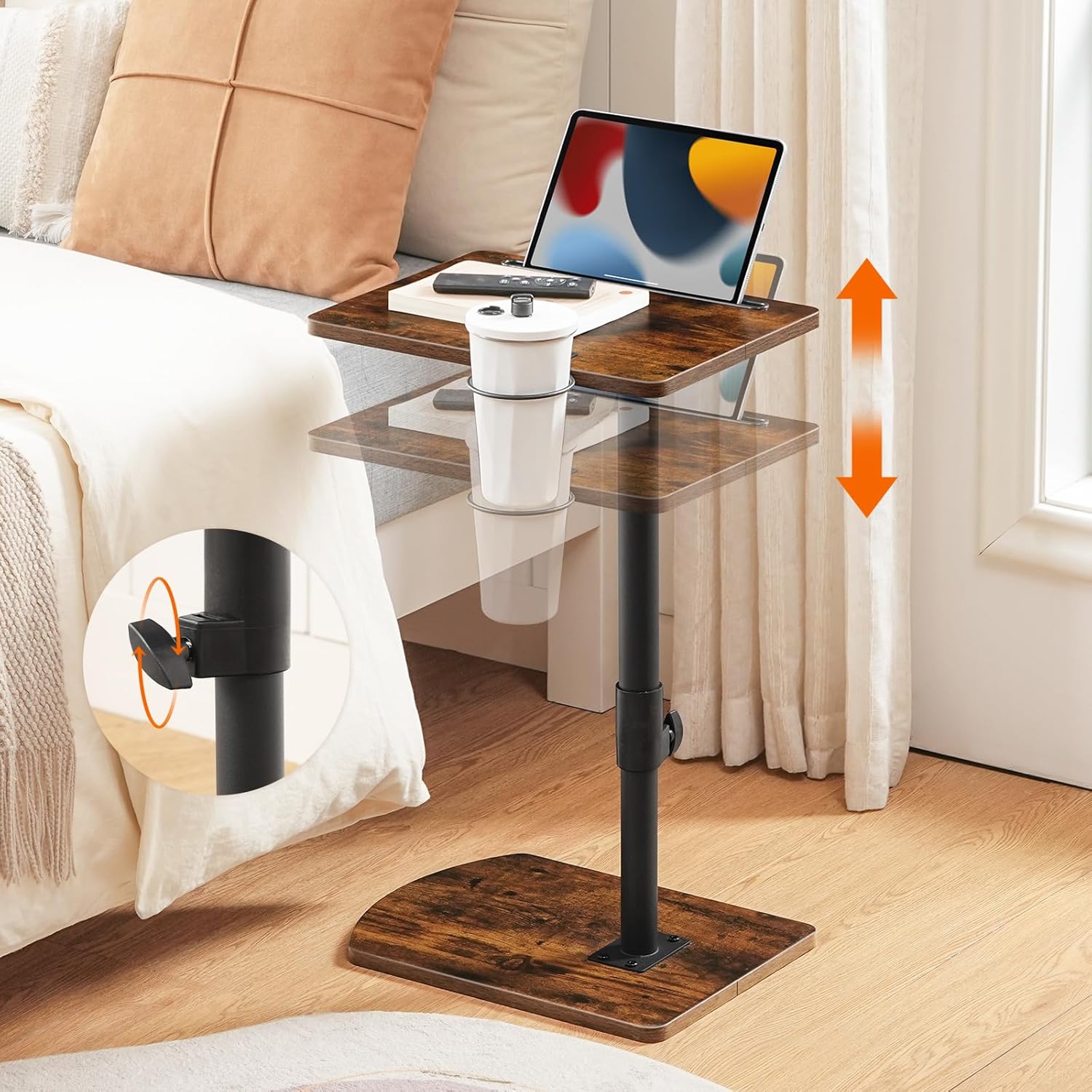 Mesa auxiliar HOOBRO en forma de C, regulable en altura de 45,5 a 78 cm, mesa de sofá giratoria de 360° con portavasos y ranura, se desliza debajo del sofá o la cama, marrón vintage y negro EBF34SF01