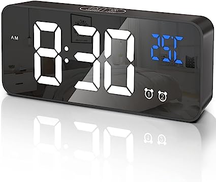 Despertador digital, espejo portátil, despertador de viaje recargable por USB, función de repetición, despertador doble, 13 tonos de timbre, 12/24 horas, 4 modos de brillo y volumen ajustable.