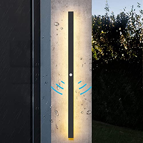 Aplique LED exterior con sensor de movimiento, grado de protección IP65. Fabricado en aluminio fundido con pantalla acrílica. Disponible en potencias de 19W y 60CM. Temperatura
